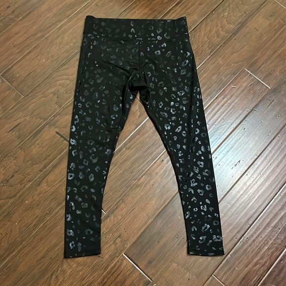 NEW Terez UpLift Leggings in Black Cheetah Foil Size XL - Picture 6 of 8
